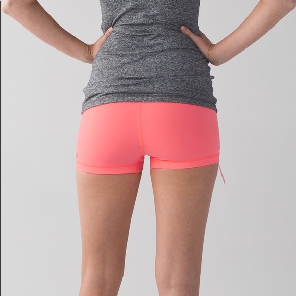 Lululemon Liberty Short Grapefruit. GUC.Sz4 - Picture 2 of 5